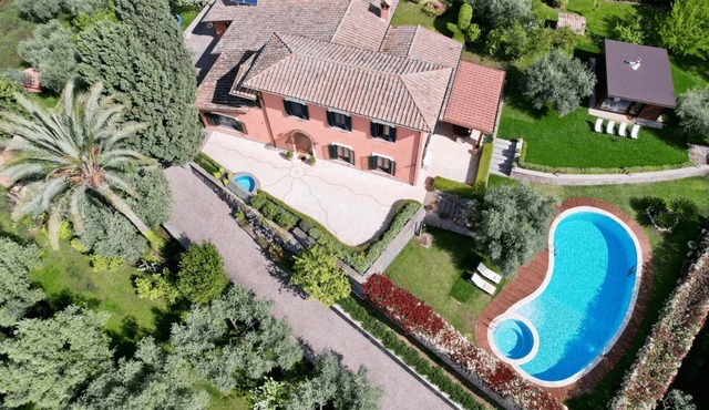 Villa Olive Garden Spa Retreat - Luxe Estate