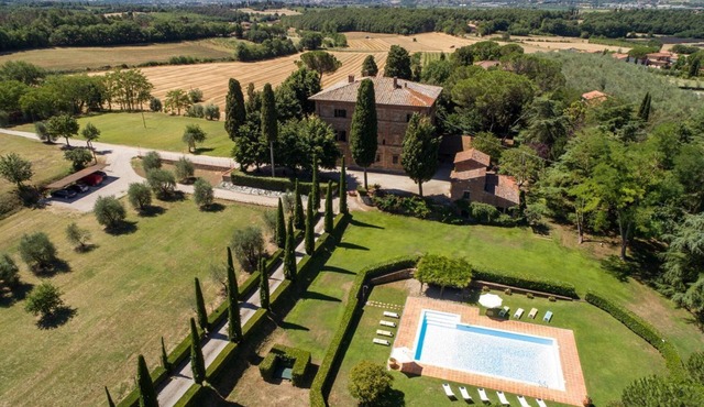 Villa Ristori - Nine Bedroom Villa, Sleeps 18