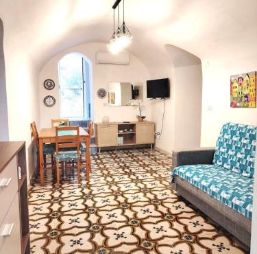 Villa San Giorgio Vacation Home - Romantic two-room apartment