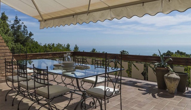 Villa Solare by MMega