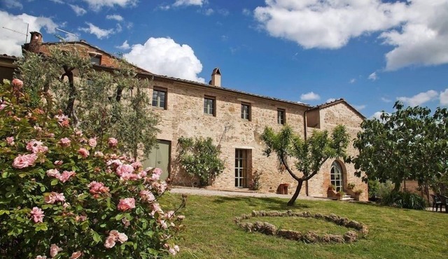 Villa to rent in San Giovanni d\'Asso