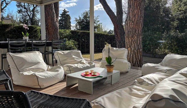 Villa with garden in one of the most exclusive places on the Tuscan Coast.