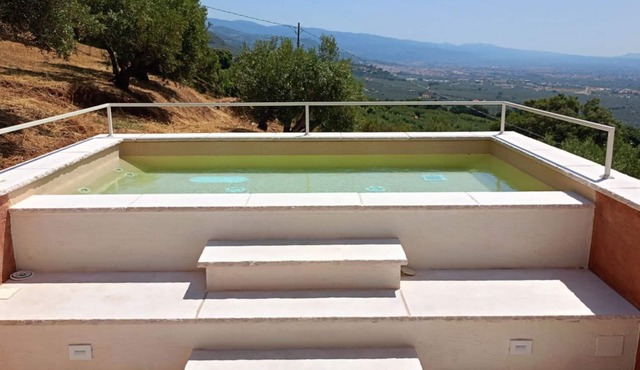 Villa with hot tub at only 6 km from the beach