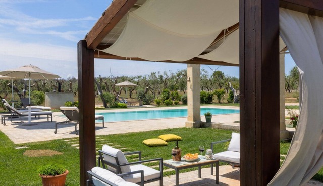 Villa with private pool in the heart of Apulia