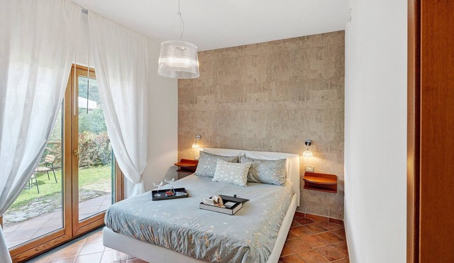 Villevieille Relais – Superior Double Room with Sea View, Wi-Fi & Air Conditioning