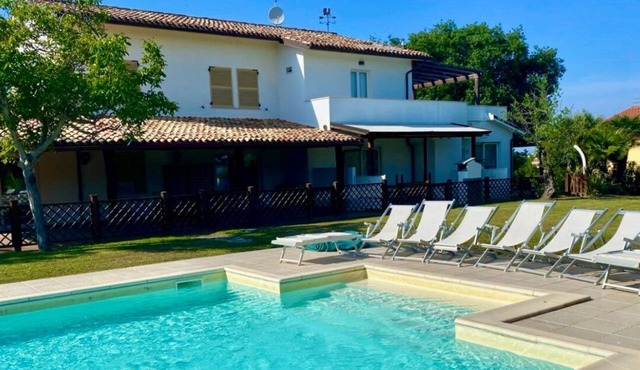 VIVA4 - Numana, new three-room apartment in villa with swimming pool