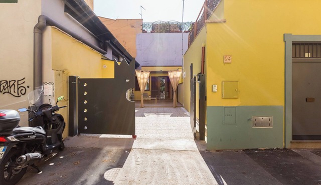 Vivilo Collection Pigneto Patio Apartment Private Parking and Patio
