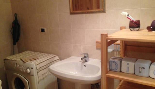 Well-furnished apartment near the center and the waterfront