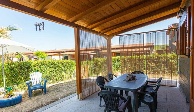 Wonderful private villa for 4 people with A/C, WIFI, TV, terrace, pets allowed and parking