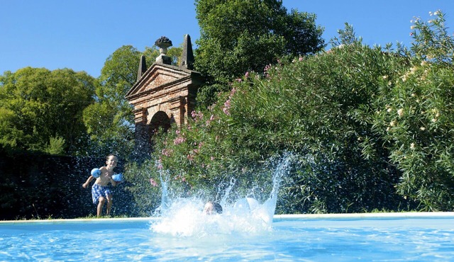 Wonderful private villa for 8 guests with private pool, WIFI, A/C, TV, patio and panoramic view