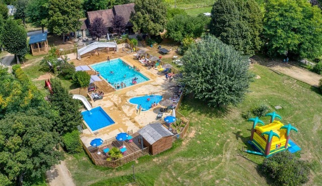 ZEcamping 3* animé piscine chauffée animaux acceptés chalet 36m2