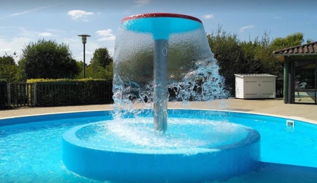 ZEcamping 4* piscine couverte locatif 30m2