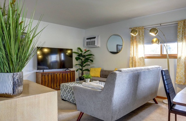 Stylish Apartment walking distance from downtown