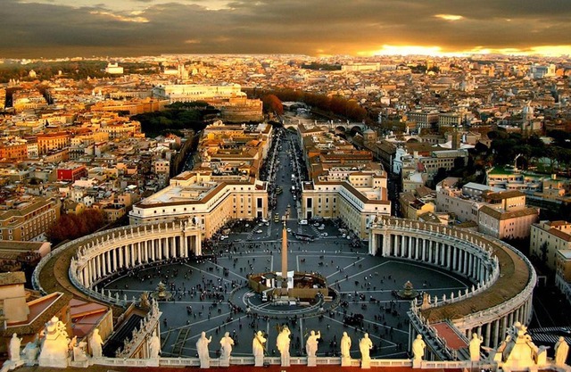 Vatican Rooms Guest House