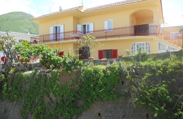 Wonderful apartment with a view of the Bay of Forio
