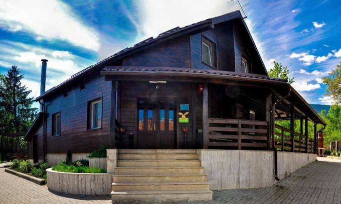 Malaiesti Bed & Breakfast | 150 m² Bed and breakfast ∙ 6 bedrooms ∙ 14 guests