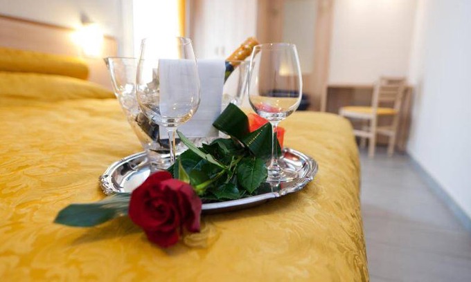 Fratta Polesine Hotel | 20 m² Motel ∙ 3 guests
