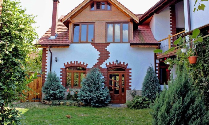 Saliste House | 204 m² House ∙ 4 bedrooms ∙ 10 guests