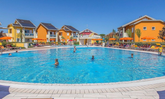 Lido di Jesolo Apartment | Awesome apartment in Lido di Jesolo