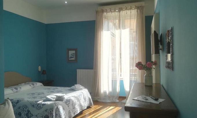 Vomero Bed & Breakfast | B & B Luca Giordano n6