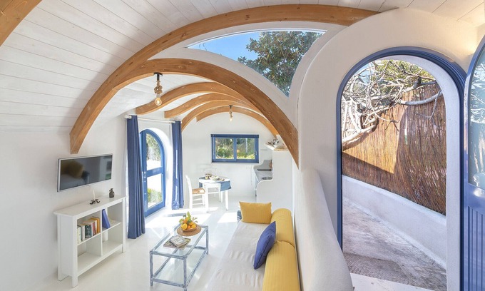 Forio Apartment | Domus Eco-lodge Villa Ravino Garden Ischia