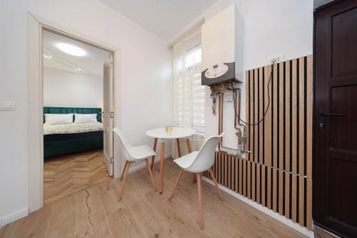 Brasov City Centre Apartment | Luluroom