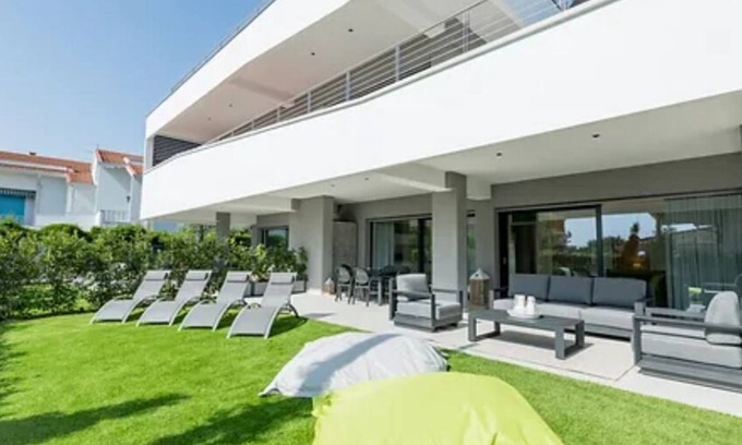 Cisano Apartment | Magic Luxury Apartments MOJITO