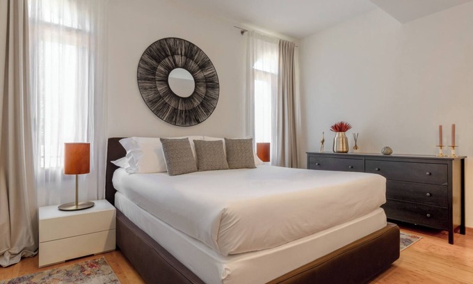 Longa Apartment | MURANO Place - RIVA House