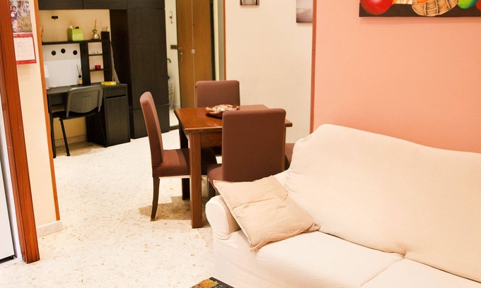 Fuorigrotta House | Oltremare house is an apartment with attention to the smallest details