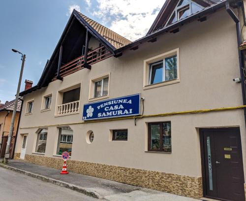 Centrul Nou House | Pension Casa Samurai