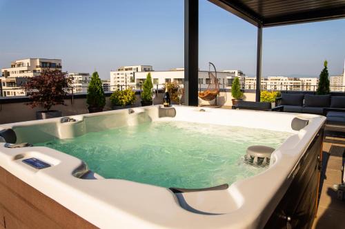 Tractorul Apartment | Penthouse Eliza - Coressi