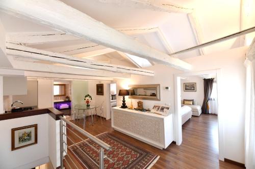 San Polo Apartment | Sweet Apartment Frari