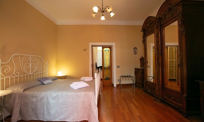 Quartieri Spagnoli Hotel | Sweet Toledo