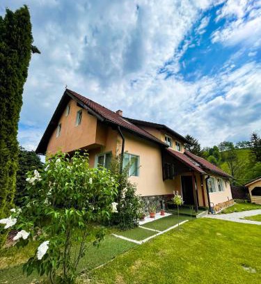 Bran House | Vila Lilica