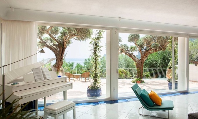 Sirenuse Villa | Villa Pilar, with pool and sea views