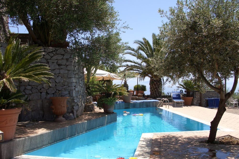 Furore Apartment | Casa Mera Uno - Two Bedroom Apartment, Sleeps 4