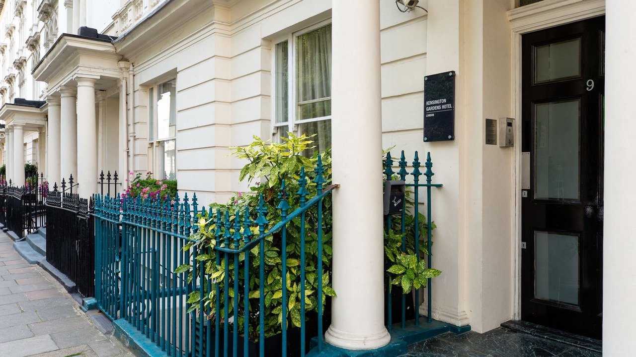 Photo of Others in Lancaster Gate