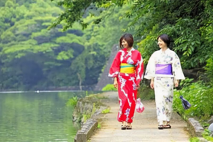 Photo of Human In Picture in Ureshino