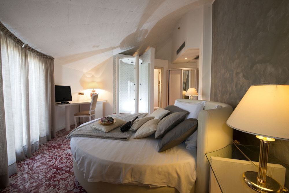 Photo of Bedroom in Volla