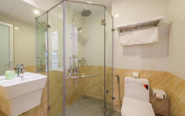Photo of Bathroom in Old Quarter