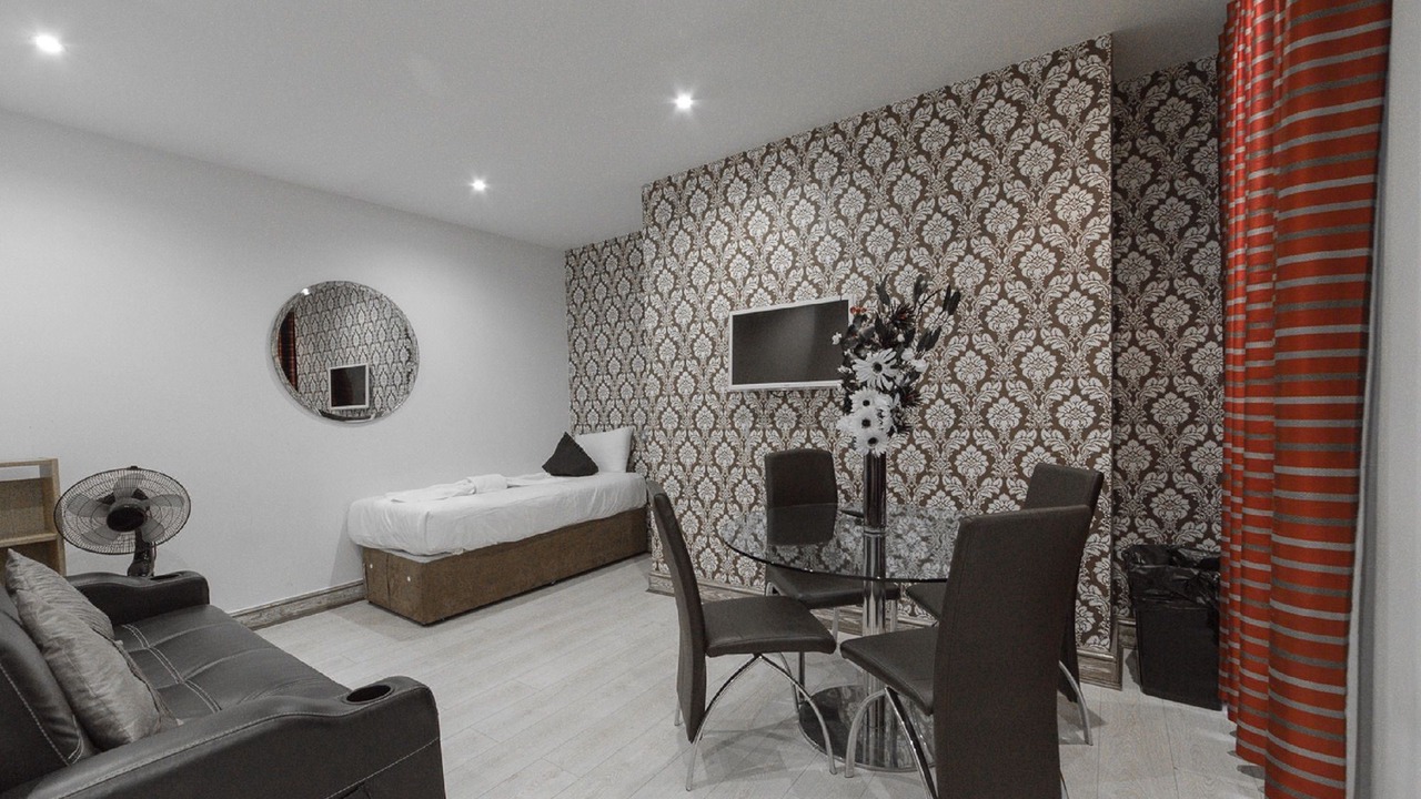 Photo of Livingroom in Lancaster Gate