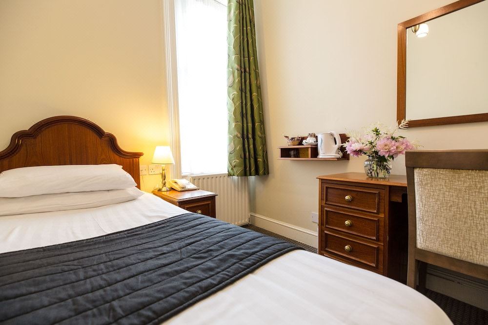 Photo of Bedroom in Lancaster Gate