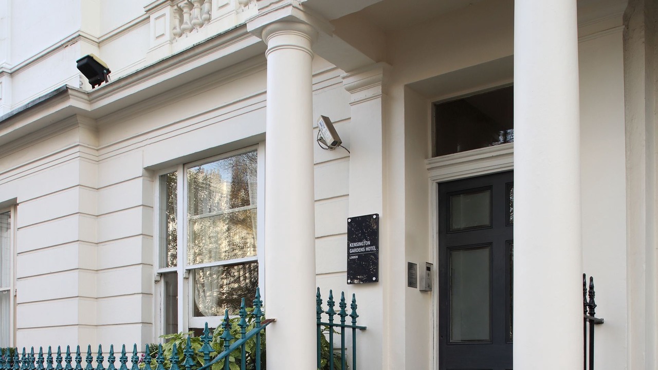 Photo of Buildings in Lancaster Gate