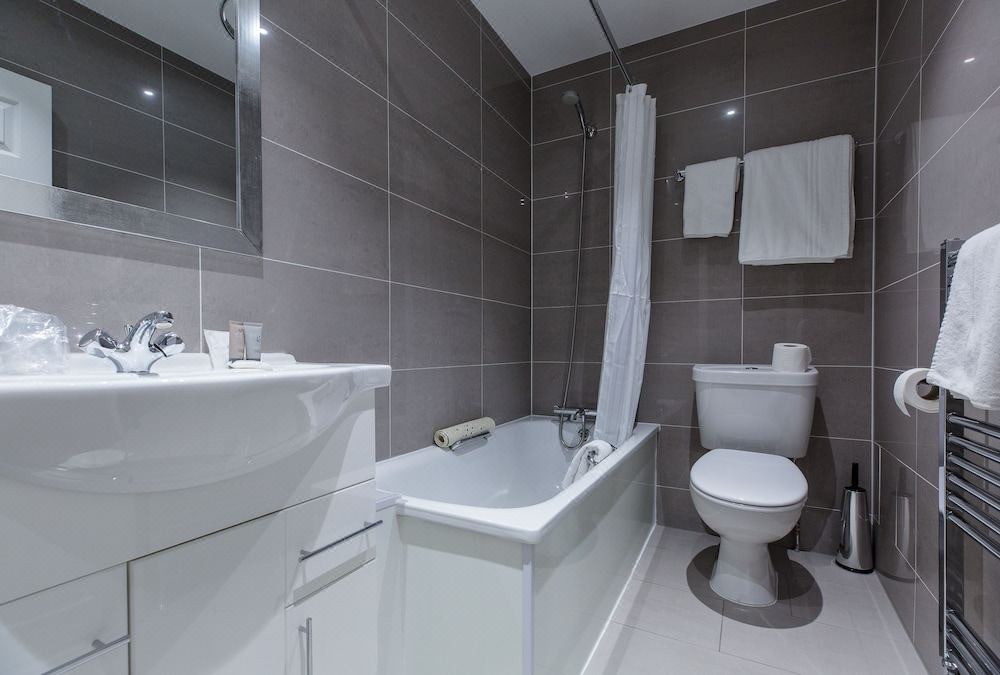 Photo of Bathroom in Lancaster Gate