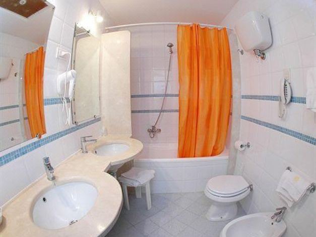 Photo of Bathroom in Fuorigrotta