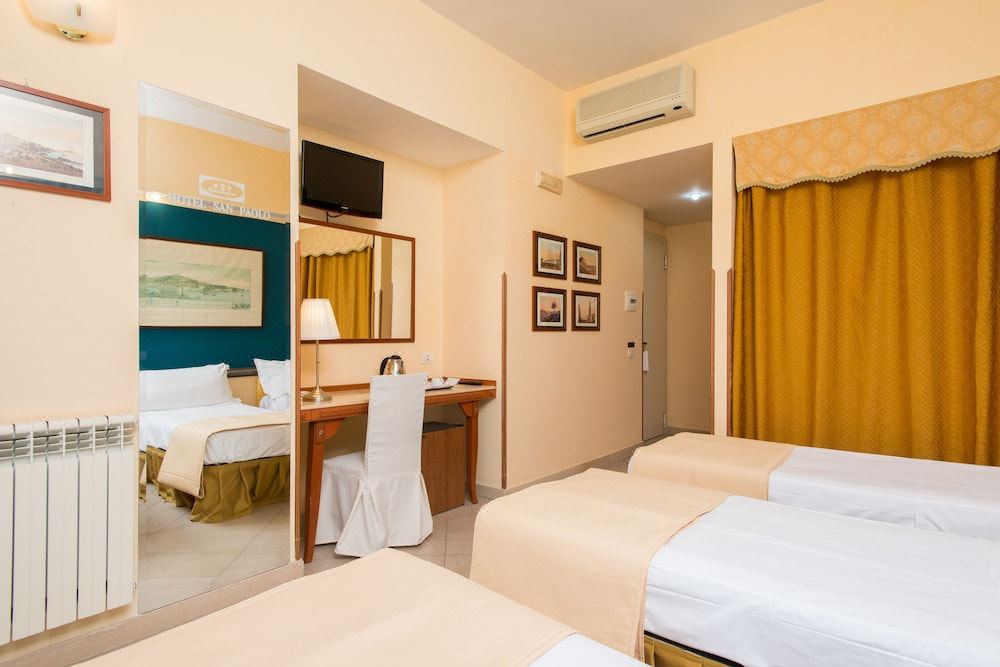Photo of Bedroom in Fuorigrotta