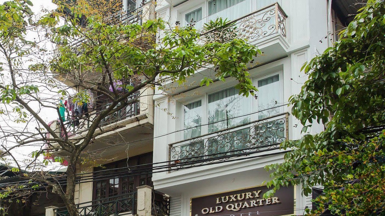 Photo of Buildings in Old Quarter