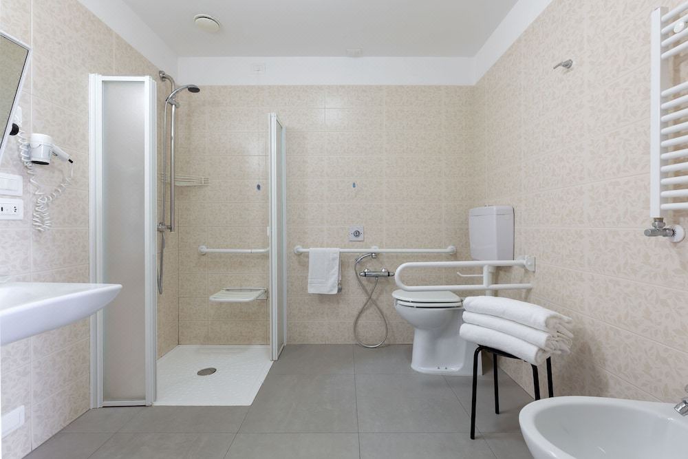 Photo of Bathroom in Fuorigrotta