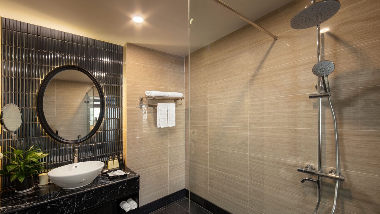 Photo of Bathroom in Old Quarter