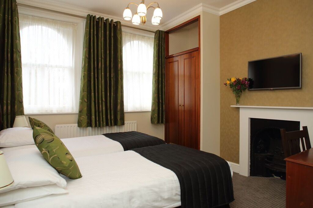Photo of Bedroom in Lancaster Gate